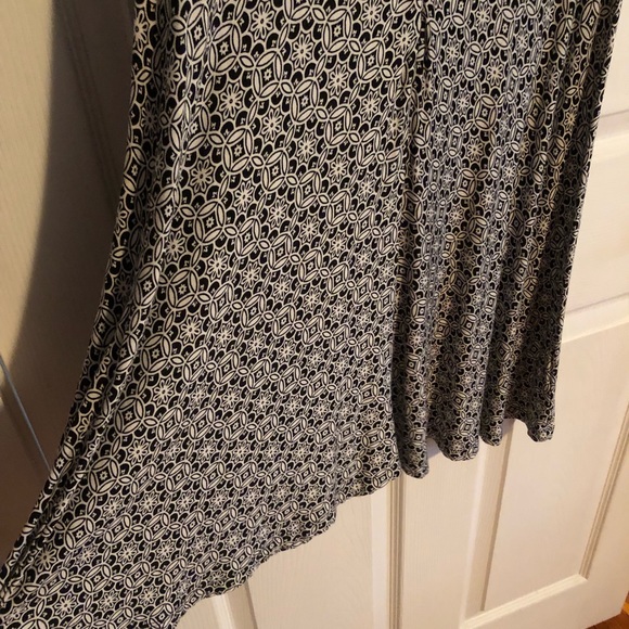 Ladies dress - Picture 5 of 7